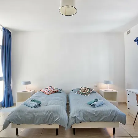 شقة Hv12 - Sea Front Penthouse