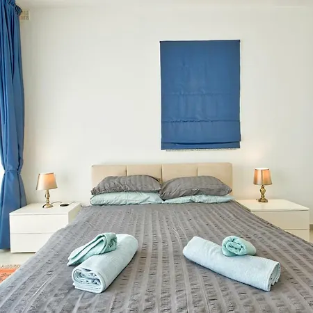 Daire Hv12 - Sea Front Penthouse *