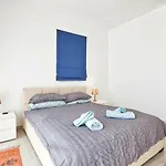 Hv12 - Sea Front Penthouse