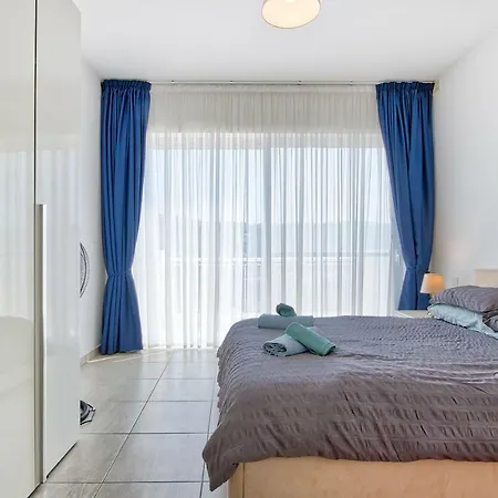 Hv12 - Sea Front Penthouse Apartment St. Paul's Bay