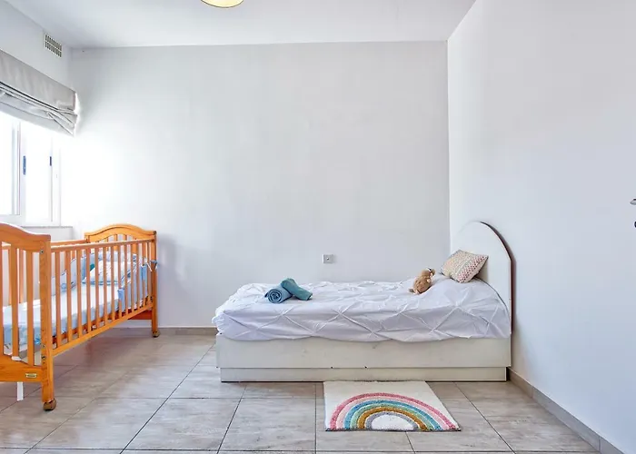 Hv12 - Sea Front Penthouse