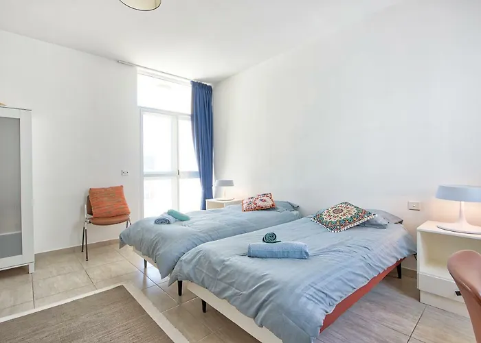 Hv12 - Sea Front Penthouse St Paul's Bay