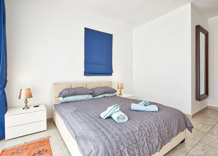 Hv12 - Sea Front Penthouse