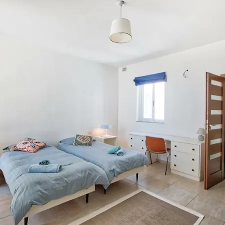 Hv12 - Sea Front Penthouse Appartement St. Paul's Bay